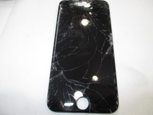 iPhone6画面割れ修理寝屋川（香里園）店