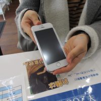 iPhoneガラス割れ修理